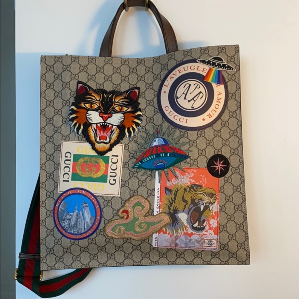Gucci Courier Soft GG Supreme Tote Bag